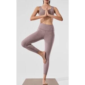 New AloSoft High Waist 7/8 Legging and Center Stage Bra, Pink Quartz Size XXS